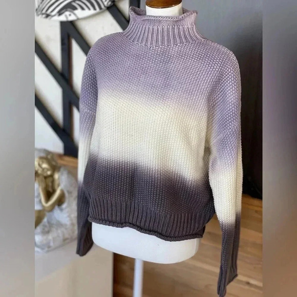 Purple sweater she and sky Small - Picture 8 of 12